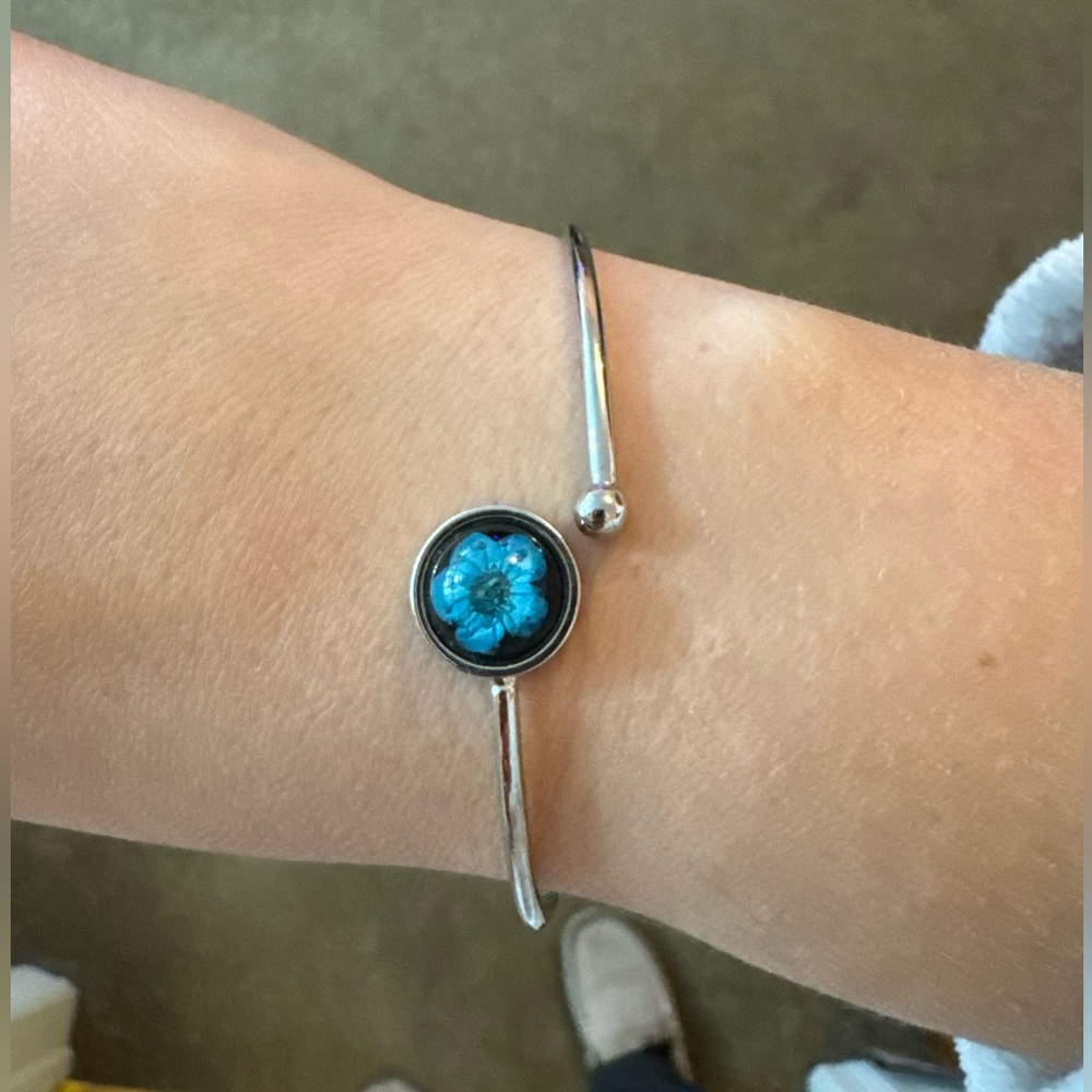 Adjustable Silver Resin Dried Flower Bracelet